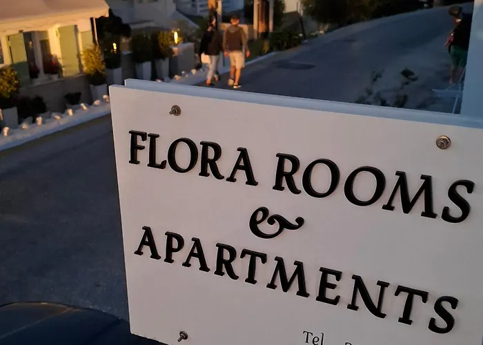 Flora Rooms & Apartments